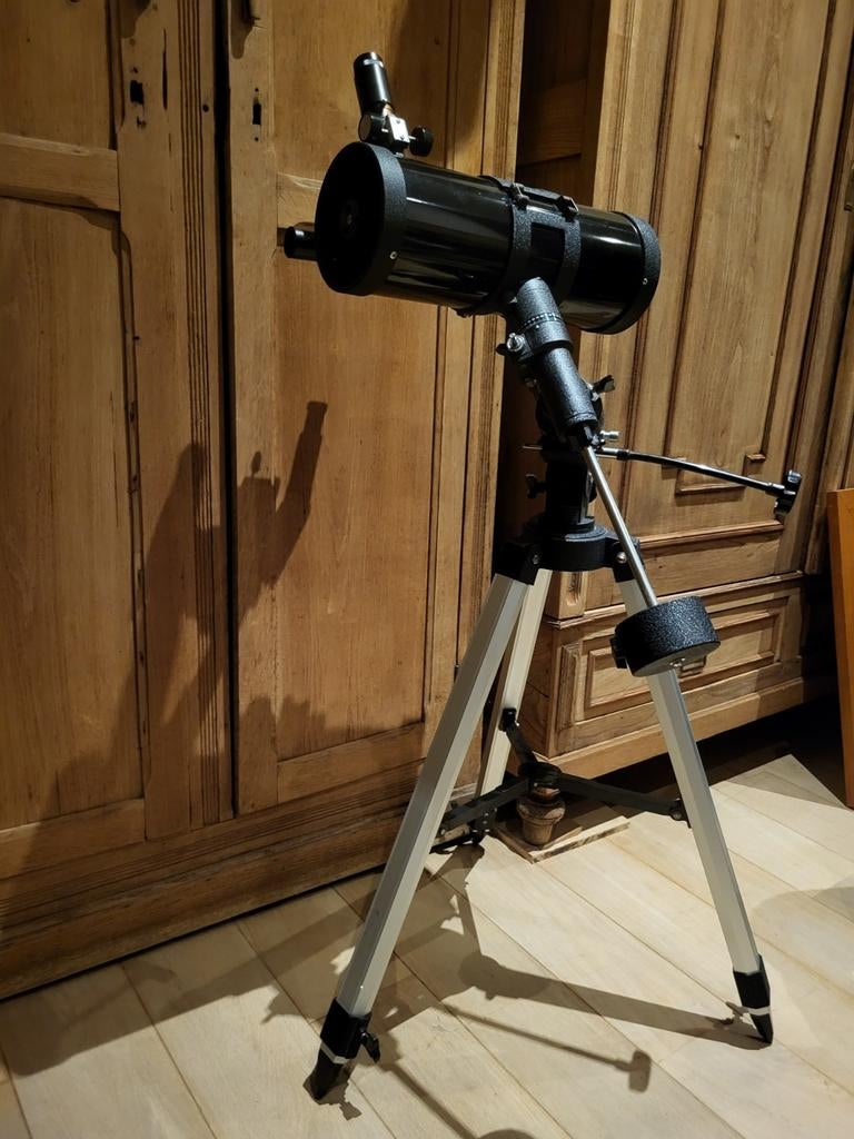 STERRENKIJKER TOP KWALITEIT  ZWARE UITVOERING 259€, Ophalen, Met statief, Spiegeltelescoop (reflector), Zo goed als nieuw