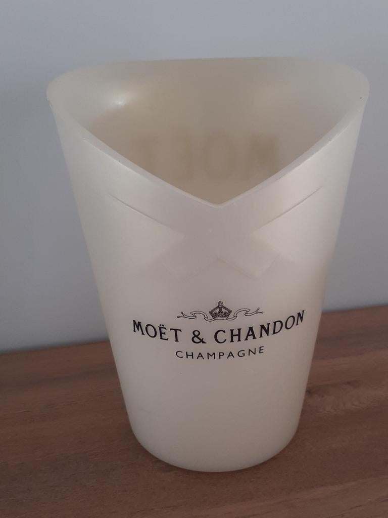 CHAMPAGNE-emmer MOET en CHANDON, Ophalen of Verzenden, Zo goed als nieuw