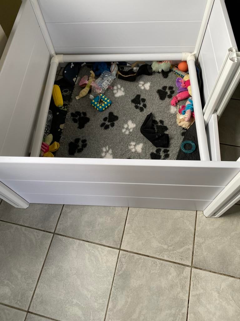 Werpbox wit 98x98x46, 75 à 110 cm, Comme neuf, Enlèvement, Niche à chien