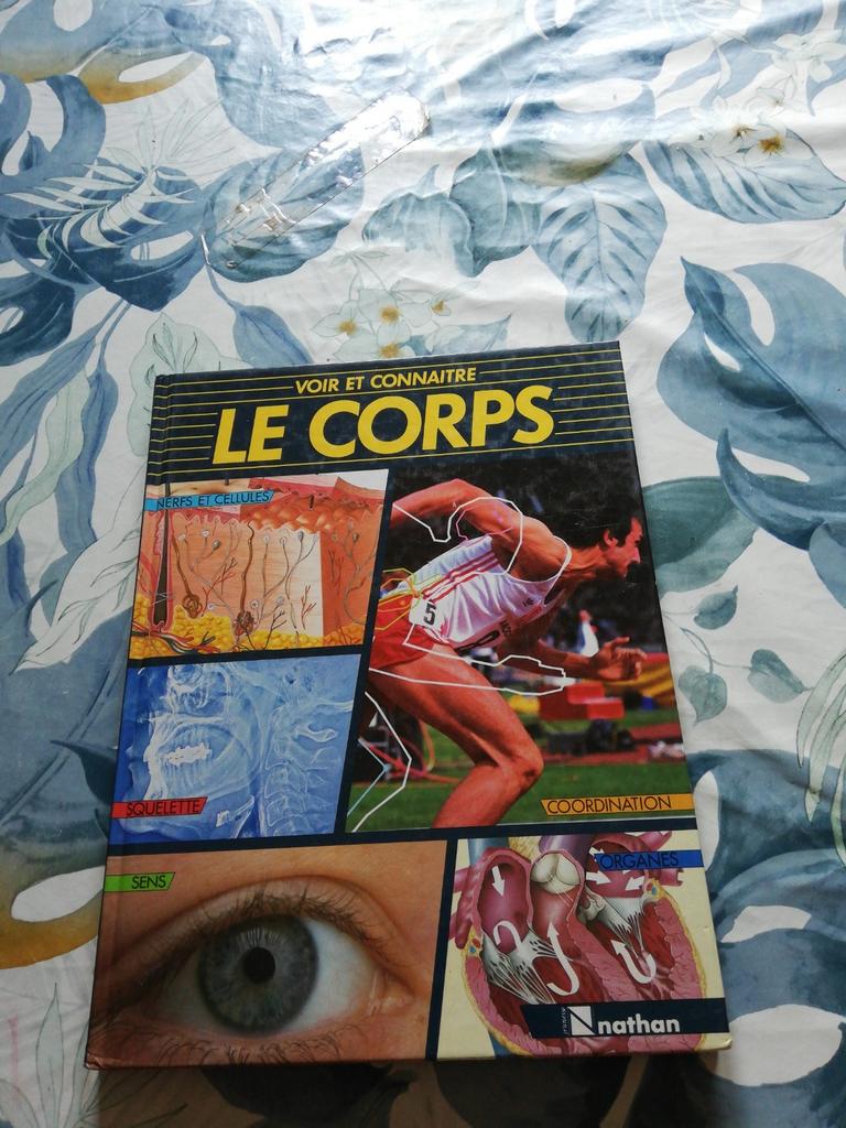 Voir et connaître le corps. Nathan., Enlèvement ou Envoi, Comme neuf