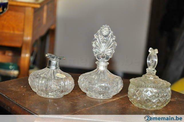 3 objets   différents de garniture de lavabos en verre, Antiquités & Art, Antiquités | Verre & Cristal