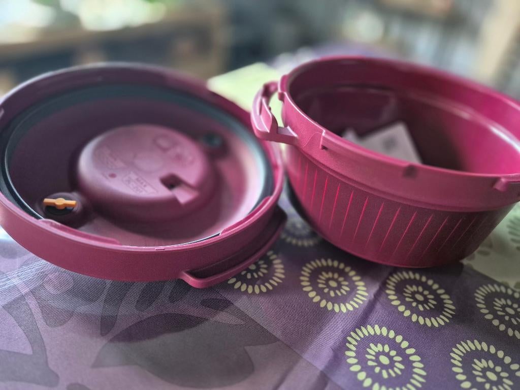 Tupperware micro minuut. (Snelkookpan), Ophalen of Verzenden, Nieuw, Paars, Bak of Kom