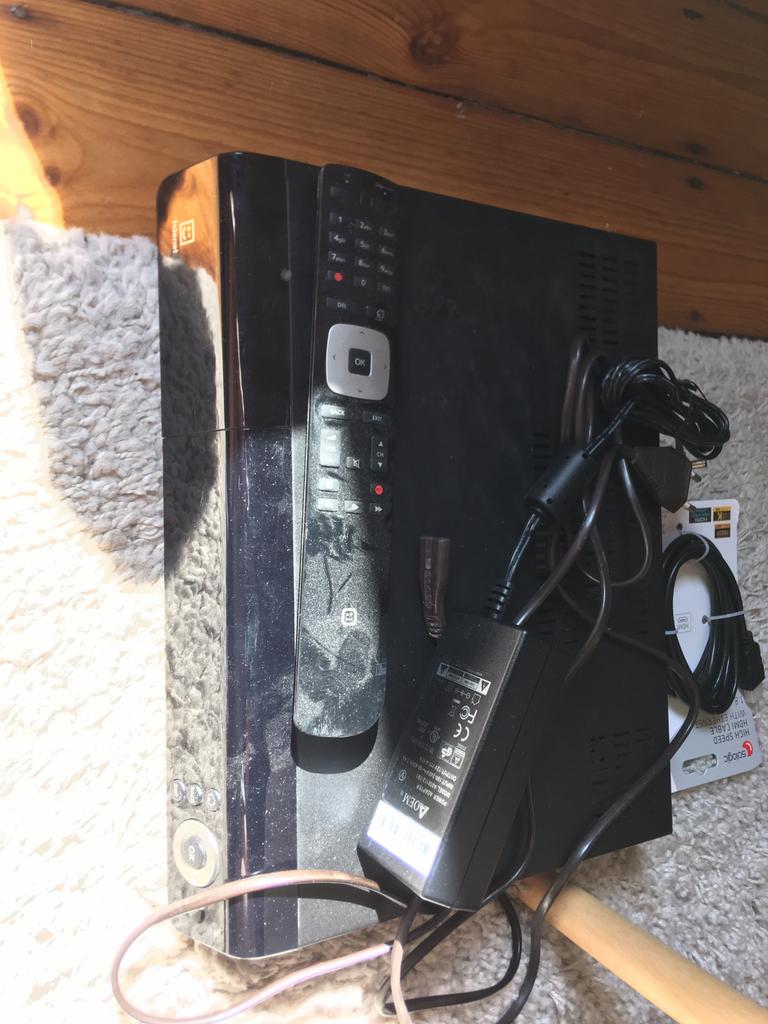 Telenet digicorder (type 2200) met alles erbij, Enlèvement ou Envoi, Utilisé
