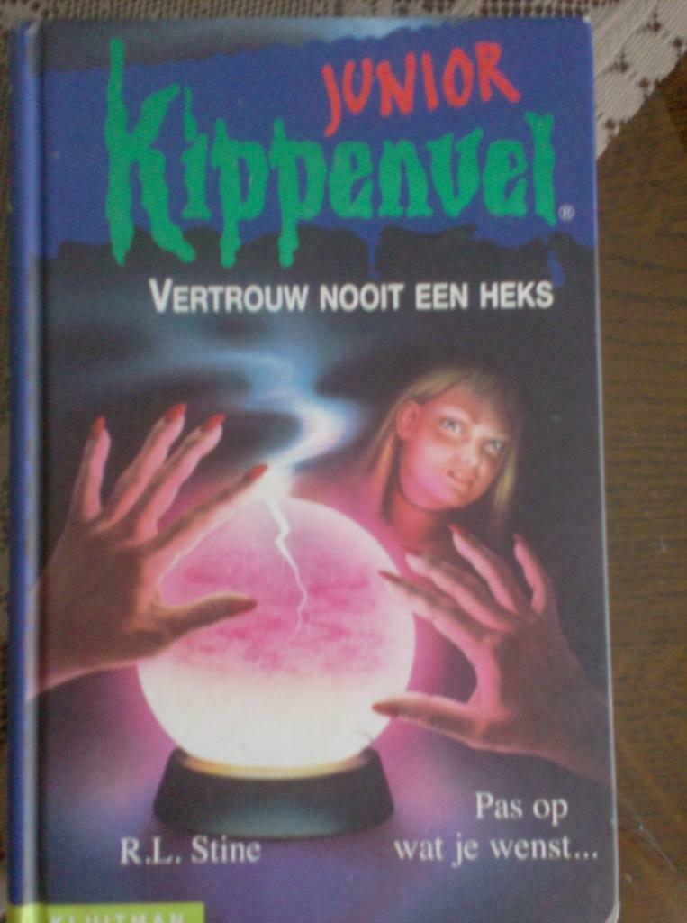 vertrouw nooit een heks, Ophalen of Verzenden, Nieuw, Fictie
