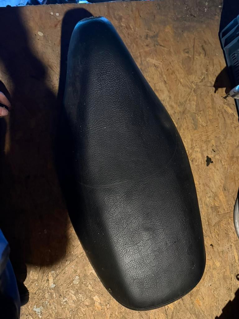 Typhoon / nrg zadel, Enlèvement ou Envoi, Comme neuf, Selle