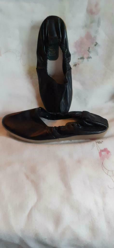 Paire de ballerine cuir noir pt 32, Enlèvement ou Envoi, Neuf
