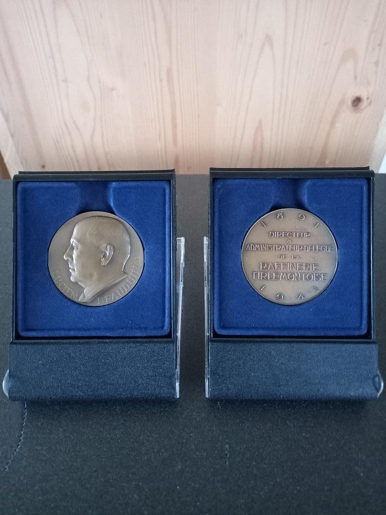 2 ex penning Lucien Beauduin - Tiense Suikerraffinaderij, Postzegels en Munten, Ophalen of Verzenden, Brons