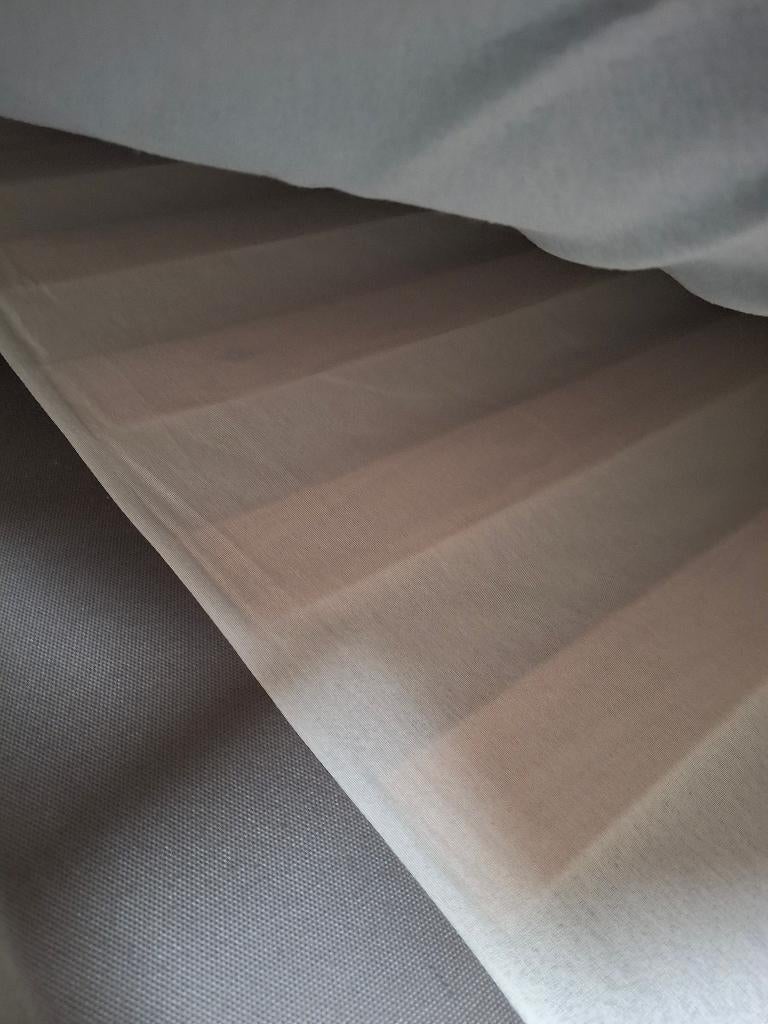 Sommier tapissier à lattes avec pieds + matelas (160 x 200), Tissu, Enlèvement, 200 cm, Blanc