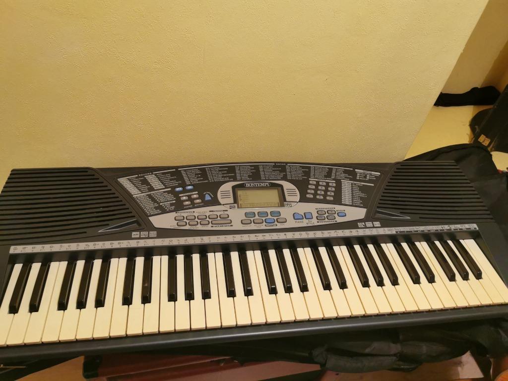 Keyboard, Comme neuf, Enlèvement, Avec pied, 61 touches
