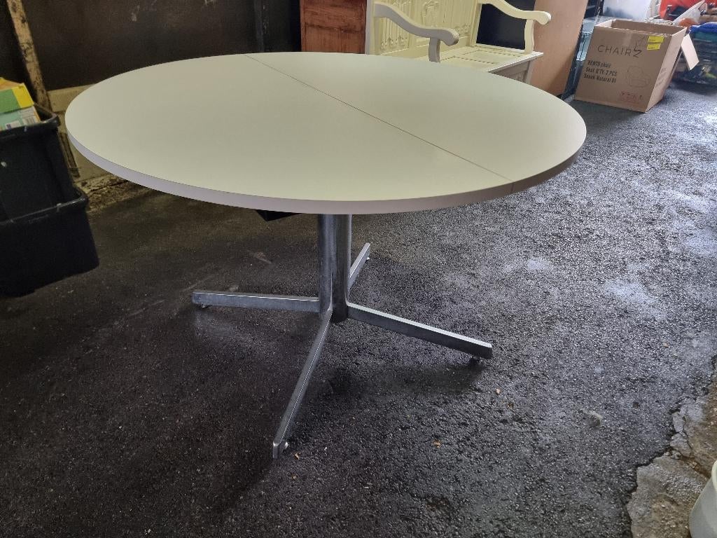 table vintage, Enlèvement