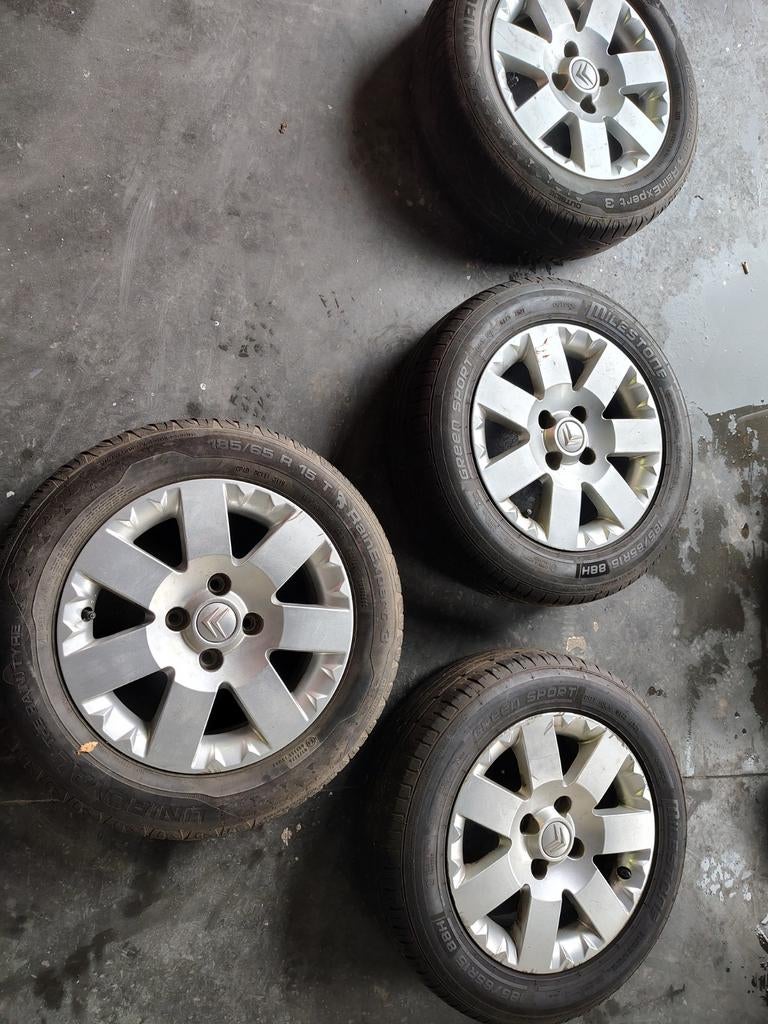 Jantes citroen c2, Pneu(s)
