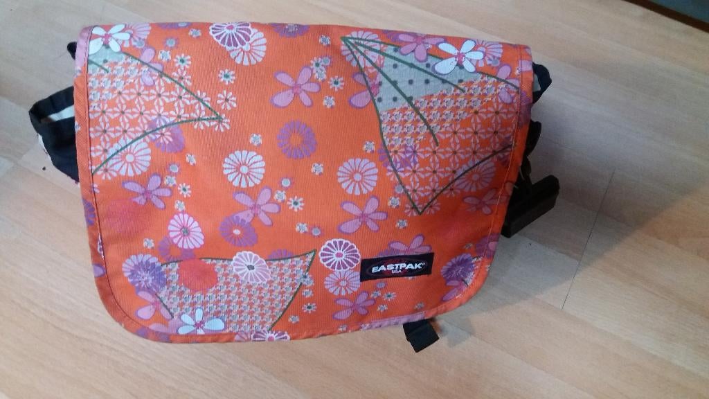 Sac eastpak, Enlèvement ou Envoi, Utilisé, Autres couleurs, Sac à bandoulière