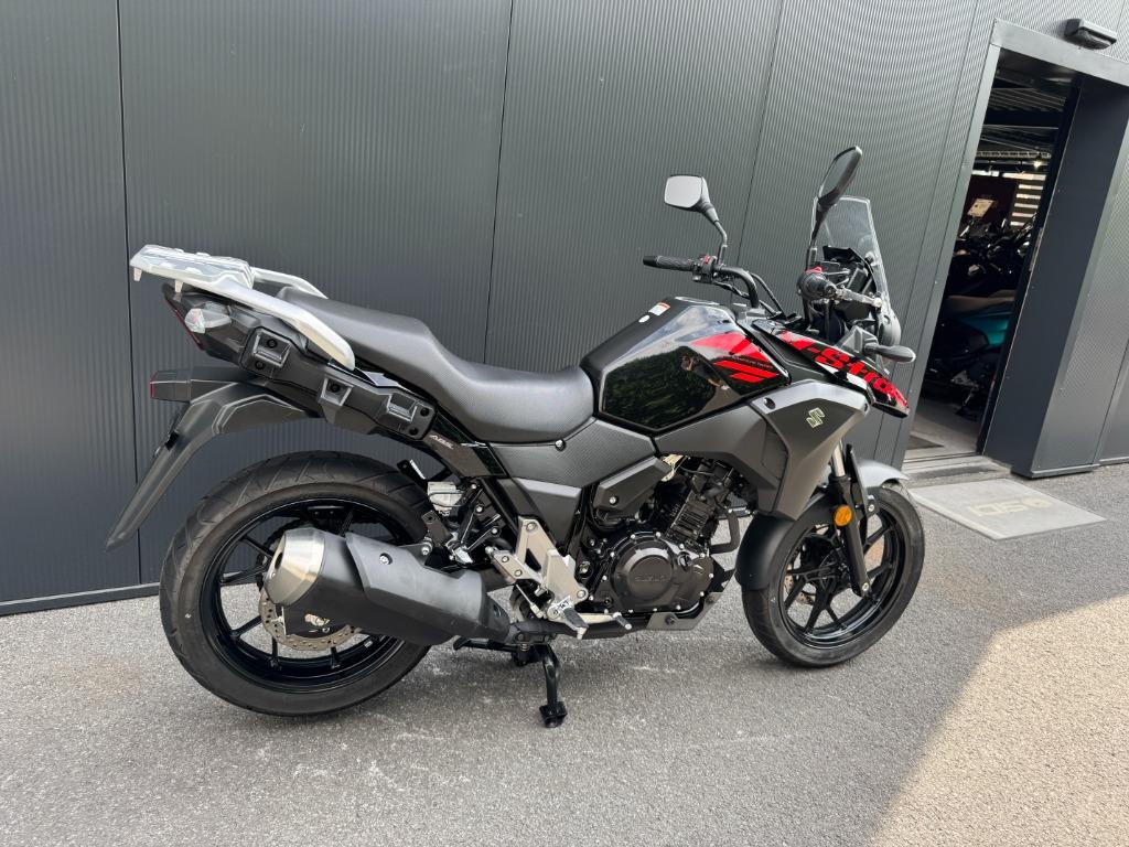 Suzuki - DL250 V-STROM, Tourisme, Entreprise, 2 cylindres, Permis Moto A2 minimum