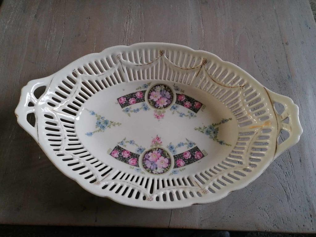 Oude broodmand  in porselein jaren 1920/1930, Antiek en Kunst, Ophalen of Verzenden