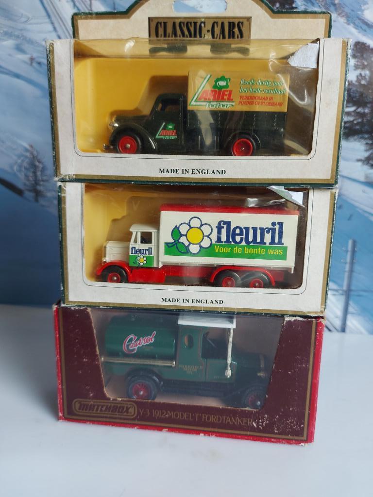 Voitures classiques 1/35, Enlèvement ou Envoi, Comme neuf, Bus ou Camion, Matchbox