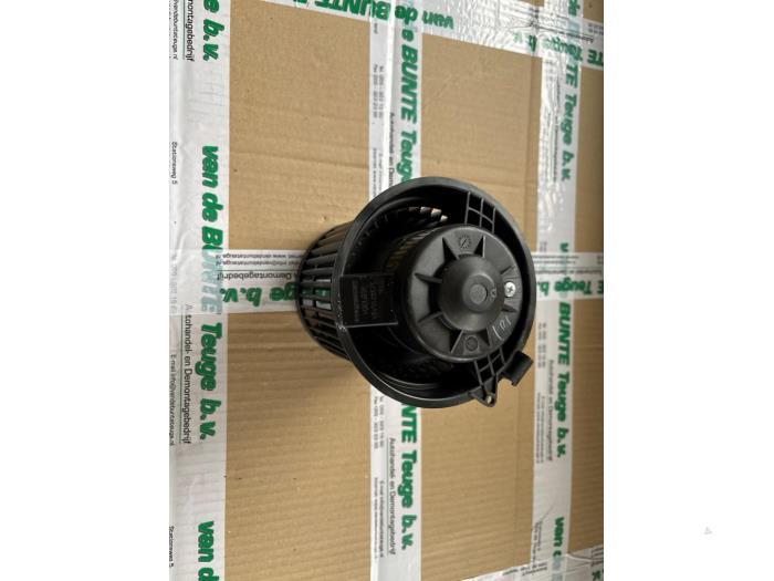 Moteur de ventilation chauffage d'un Nissan Juke, Enlèvement ou Envoi, 3 mois de garantie, Utilisé