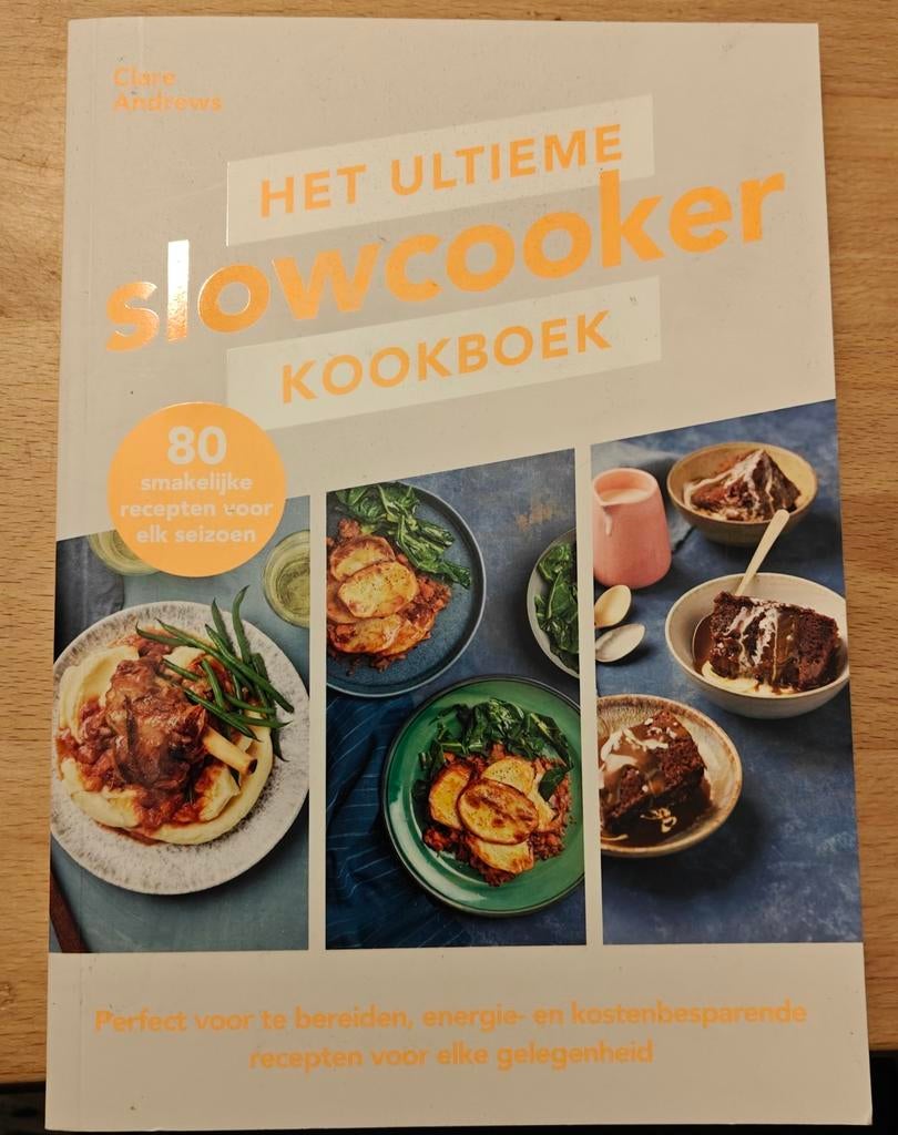 Clare Andrews - Het ultieme slowcooker kookboek, nieuw, Ophalen of Verzenden, Clare Andrews