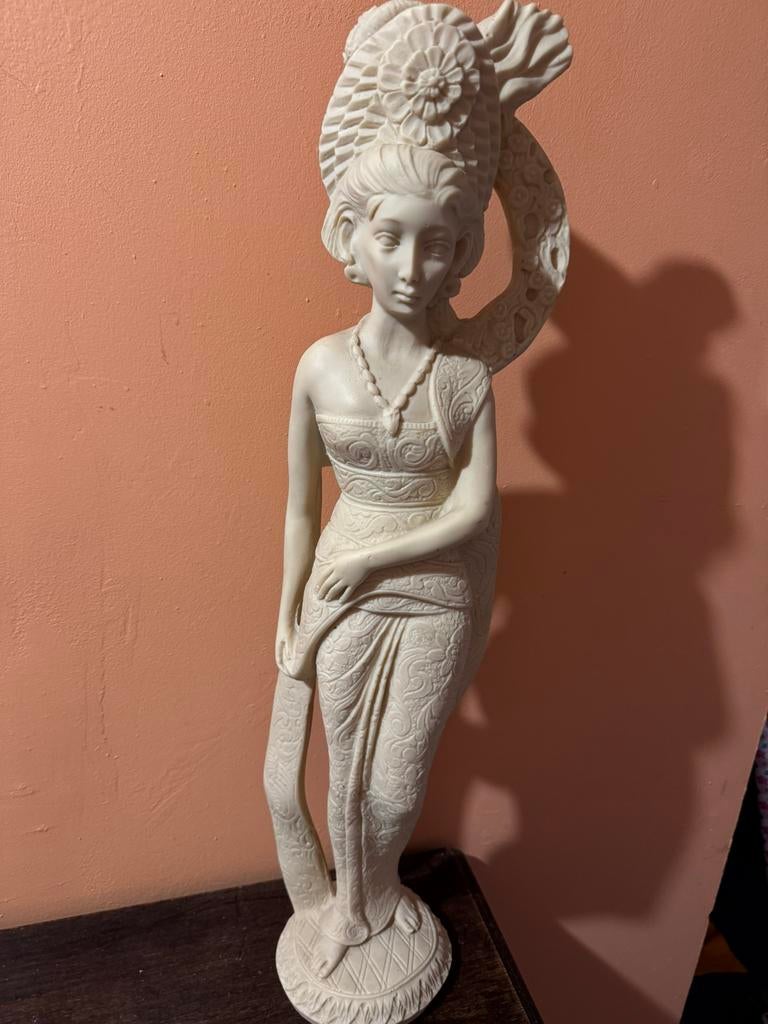 Statue féminine orientale, Maison & Meubles, Enlèvement, Utilisé