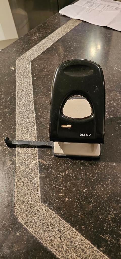 perforator, Ophalen of Verzenden, Zo goed als nieuw