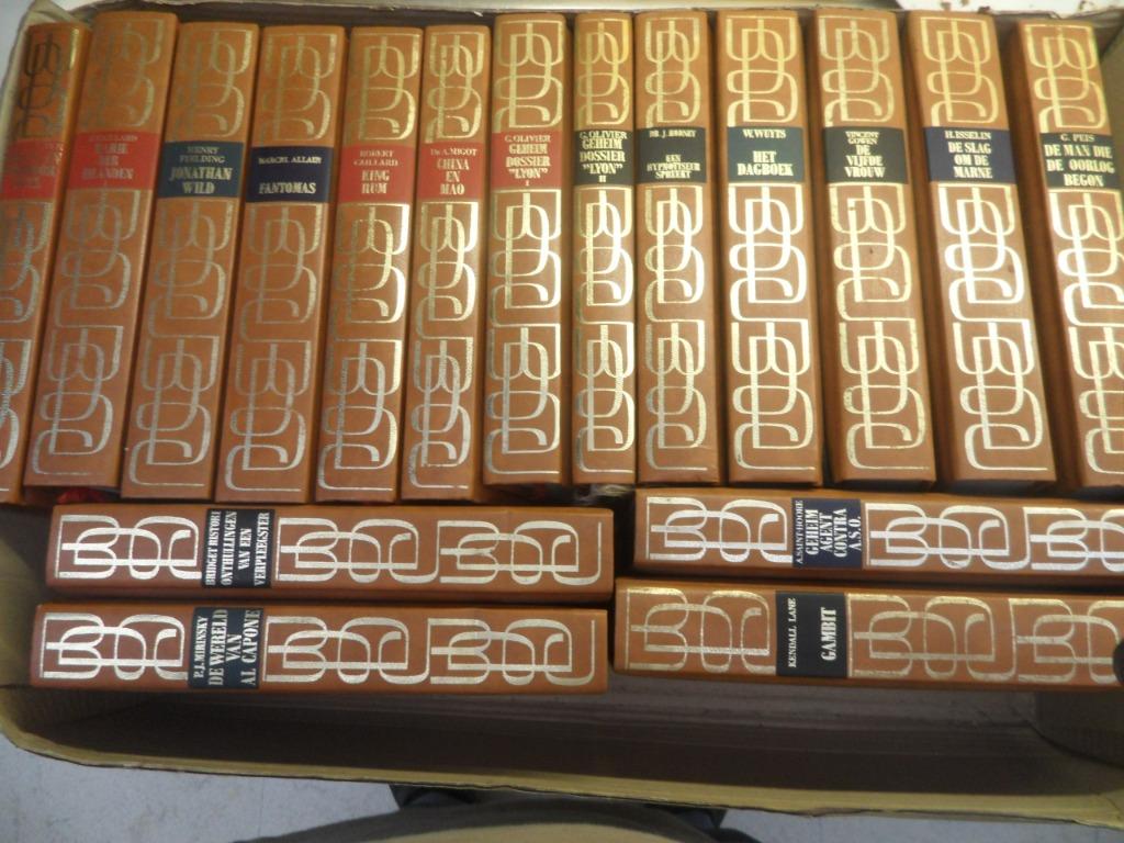reeks van 17 romans, Boeken, Romans, Ophalen of Verzenden