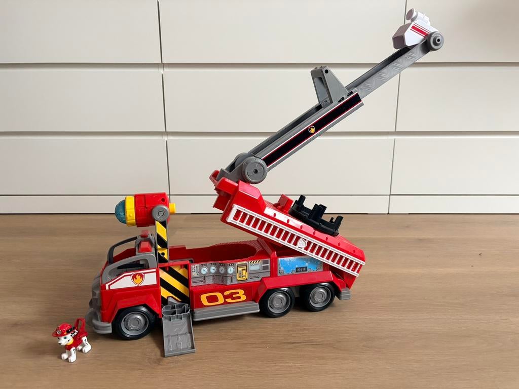 Groot pakket paw patrol (brandweer , politie en dino rescue), Ophalen, Gebruikt