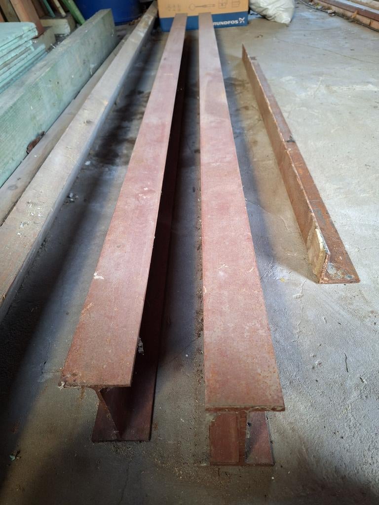 1 poutrel IPE 160 2,7m, Doe-het-zelf en Bouw, Ophalen