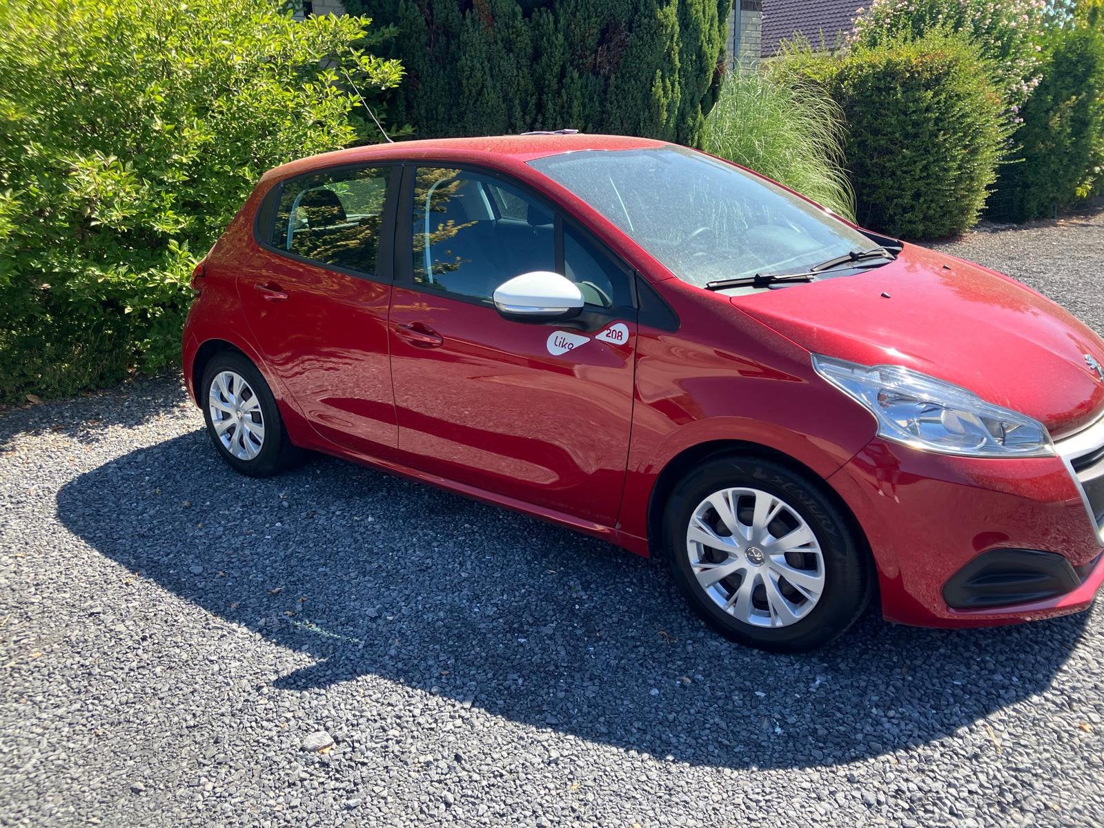 peugeot 208 benzine 2017 99000 km, Bedrijf, Te koop, Benzine