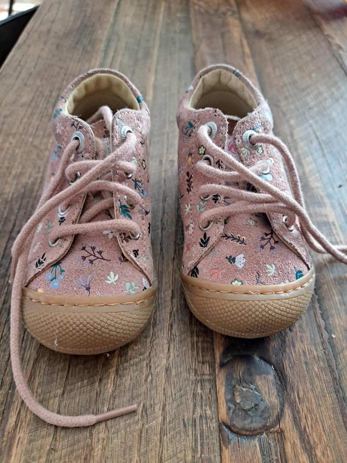 Kinderschoenen maat 20 Naturino, Ophalen, Schoentjes, Meisje, Zo goed als nieuw
