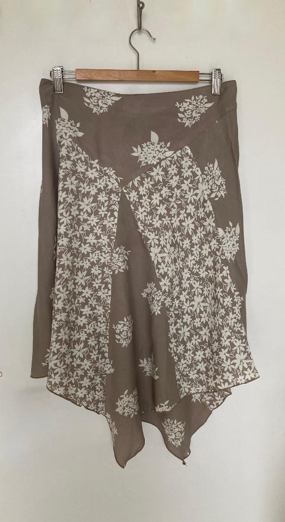 Jupe asymétrique taupe H&M pour femme M/38, Enlèvement ou Envoi, Beige, Comme neuf, Sous le genou