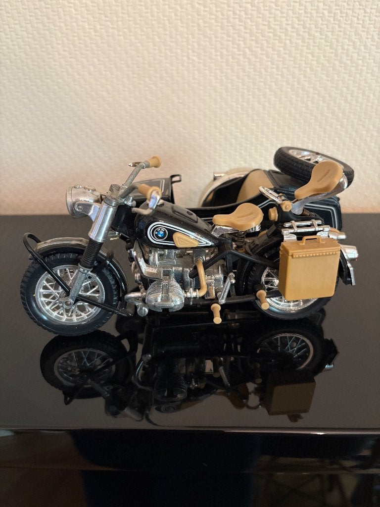 7 motoren politoys 1/24, Ophalen, Gebruikt, Motoren