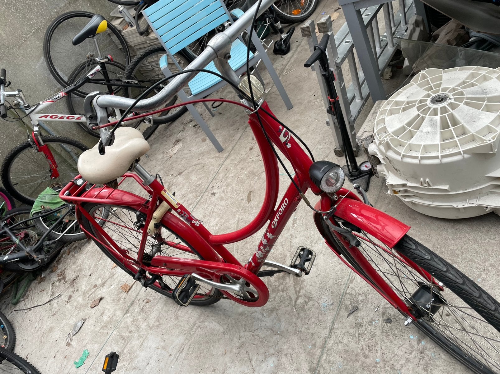 Feits, Fietsen en Brommers, Ophalen, Zo goed als nieuw