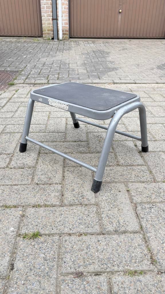 Opstapje, Caravans en Kamperen, Caravanaccessoires, Ophalen, Zo goed als nieuw