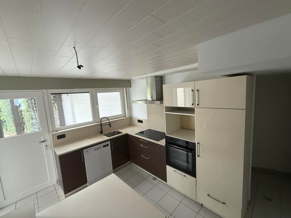 Complete keuken met toestellen, Huis en Inrichting, Keuken | Complete keukens, Ophalen, Gebruikt, Crème, Graniet of Steen