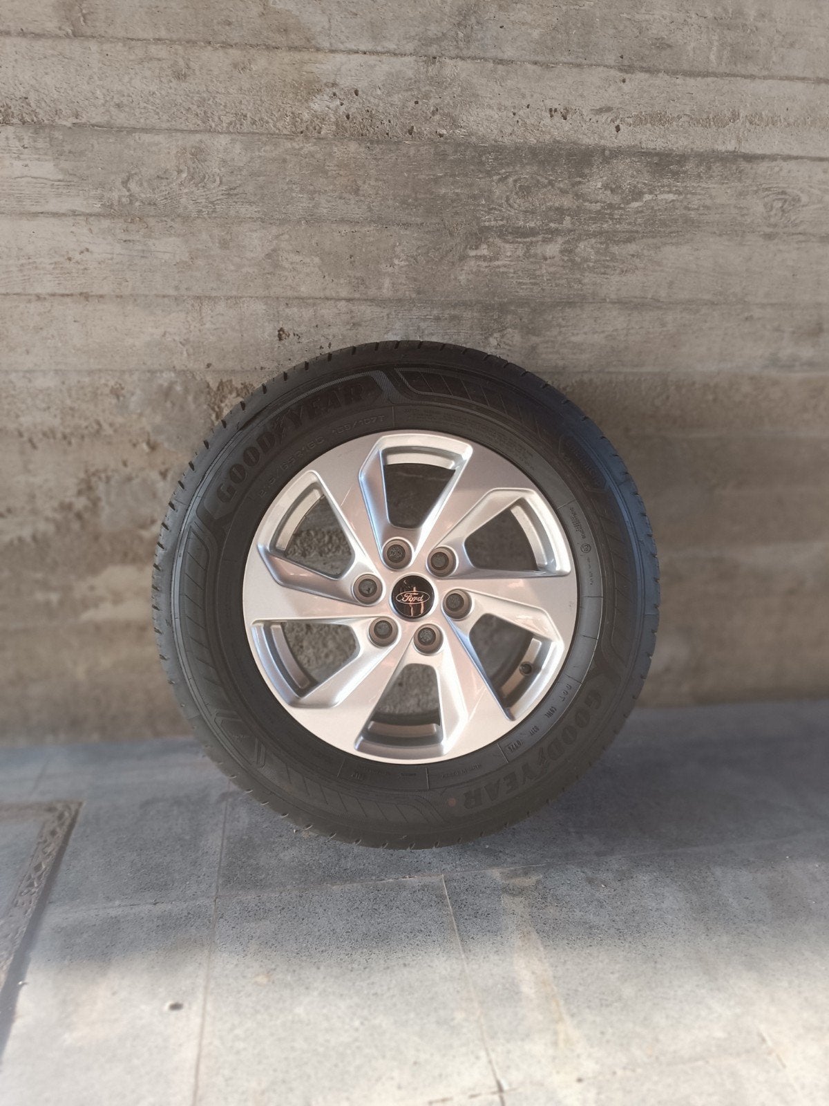 4 splinternieuwe ford velgen en banden voor ford transit cos, 16 inch, Banden en Velgen, Nieuw, Ophalen of Verzenden
