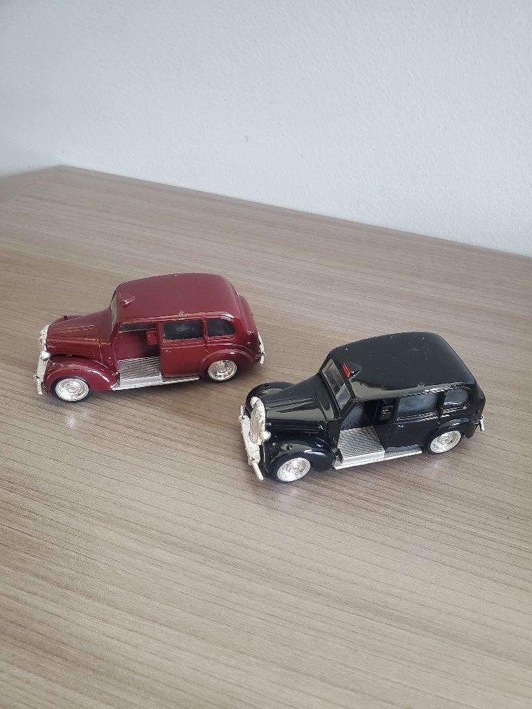 2 taxi londonien ertl 1:43, Enlèvement ou Envoi, Comme neuf