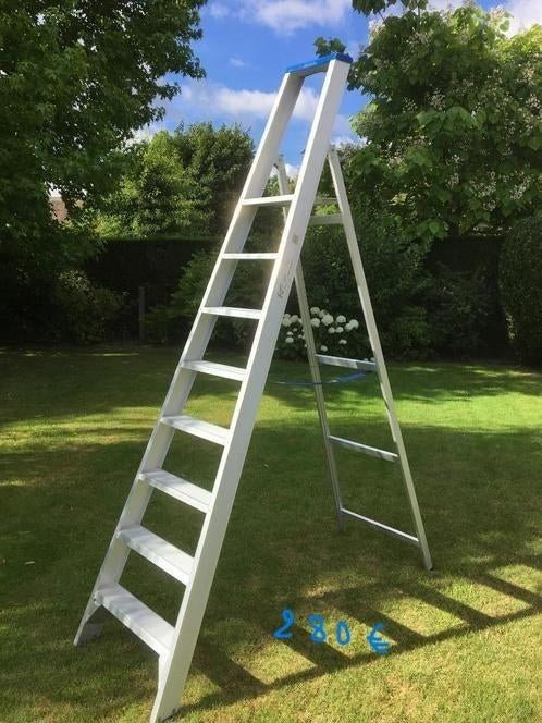 trapladders SOLIDE, Doe-het-zelf en Bouw, Ladders en Trappen, Ophalen, Zo goed als nieuw