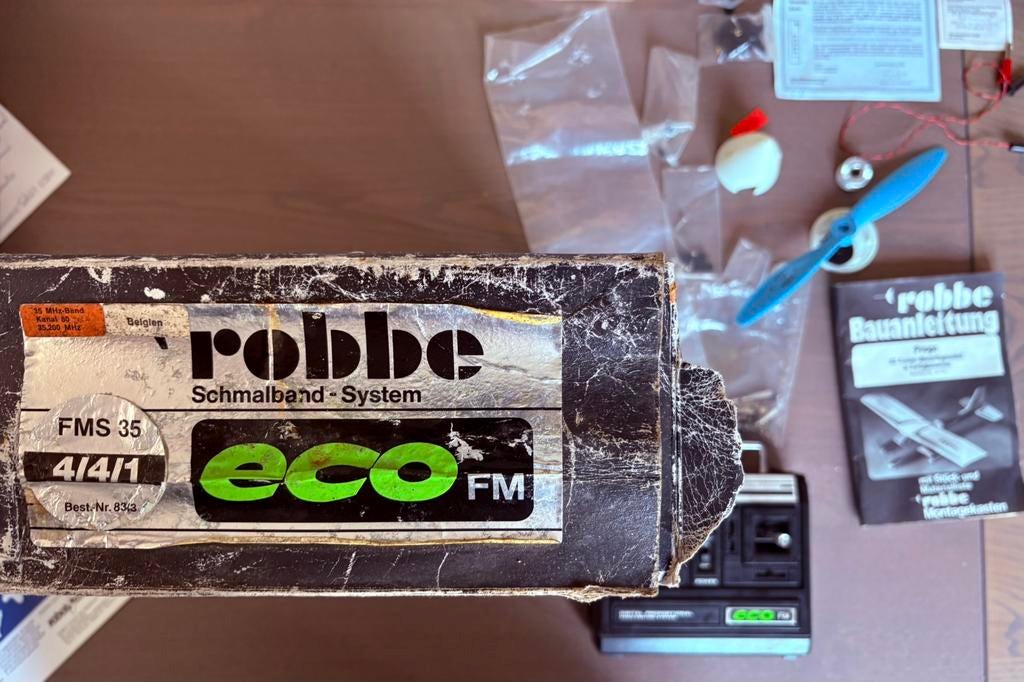 Afstandsbediening Robbe Smalband Systeem eco FM, Hobby en Vrije tijd, Ophalen of Verzenden, Zo goed als nieuw