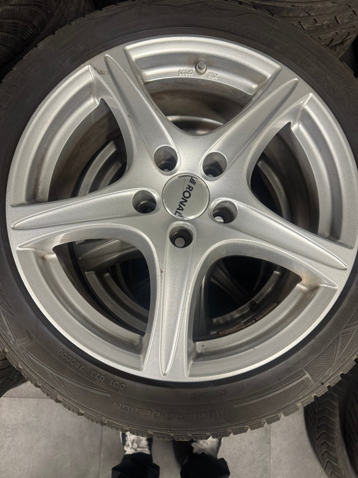 4 jantes Ronal R56 17” + pneus hiver Vredestein, Autos : Pièces & Accessoires, Pneus hiver, Enlèvement, Pneu(s), 17 pouces