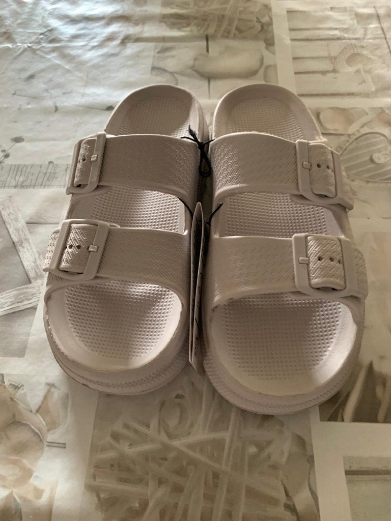 Nouvelles chaussons robustes taille 37, Neuf, Enlèvement ou Envoi, Beige, Bristol