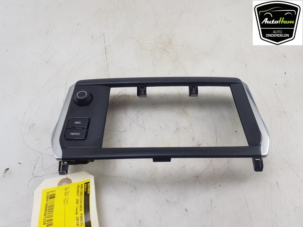 PANNEAU DE COMMANDE RADIO Peugeot 208 I (CA / CC / CK / CL), Utilisé, Peugeot