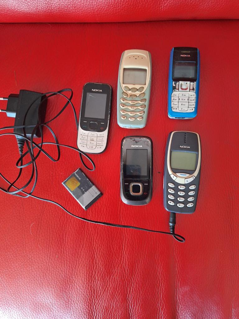 Oude nokia gsm, Telecommunicatie, Mobiele telefoons | Nokia, Ophalen of Verzenden