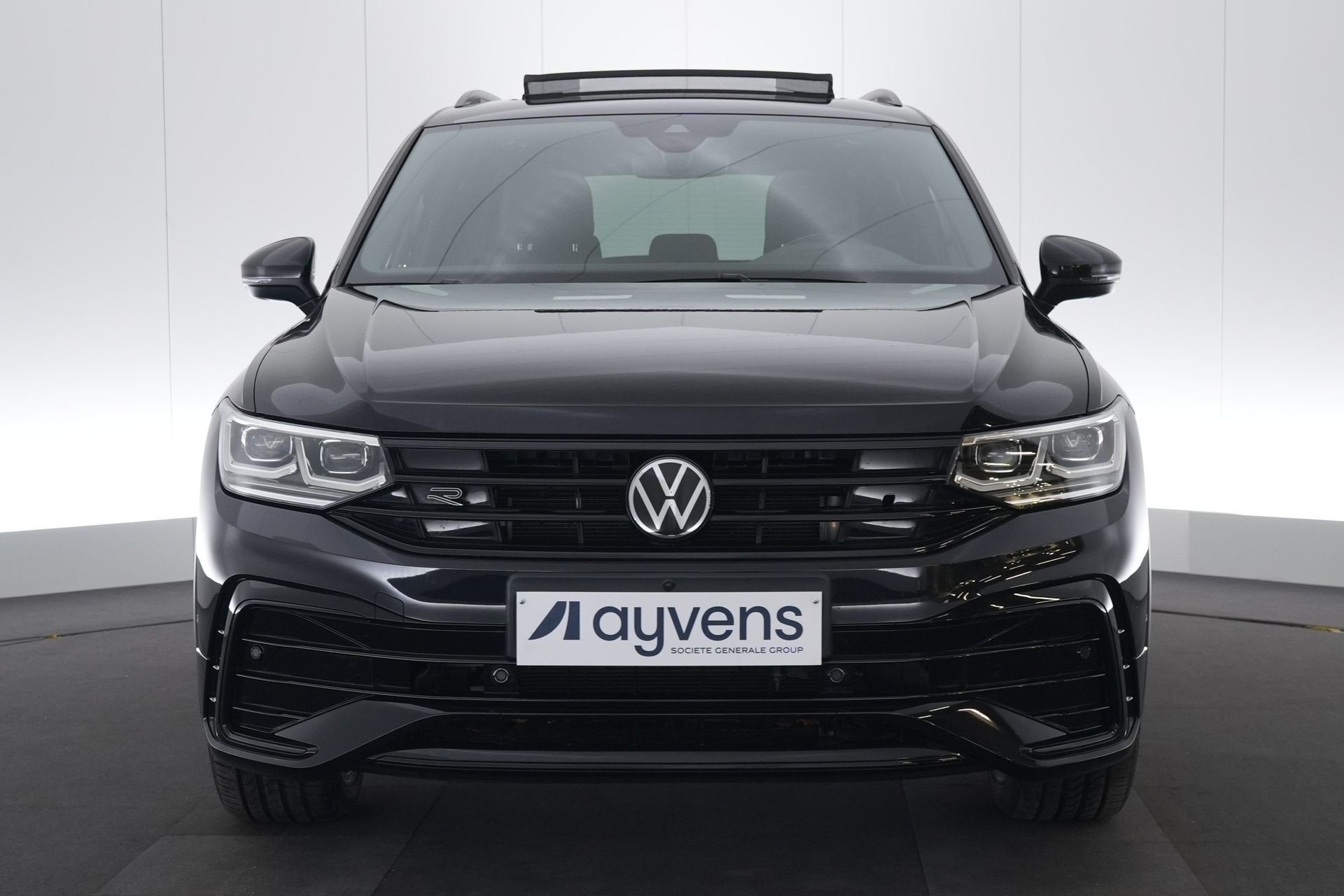 (2CNK204) VOLKSWAGEN TIGUAN, Auto's, Zwart, 5 zetels, 5 deurs, https://public.car-pass.be/vhr/94c7a4c7-c96a-42c7-b4f8-407bc907f3e4