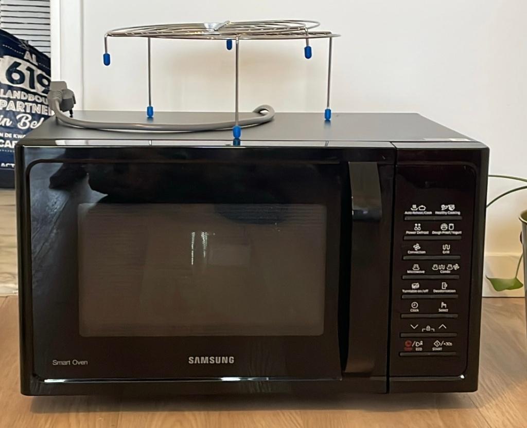 Samsung combinatie microgolf oven grill, Elektronische apparatuur, Microgolfovens, Ophalen, Hete lucht, Zo goed als nieuw, Draaiplateau