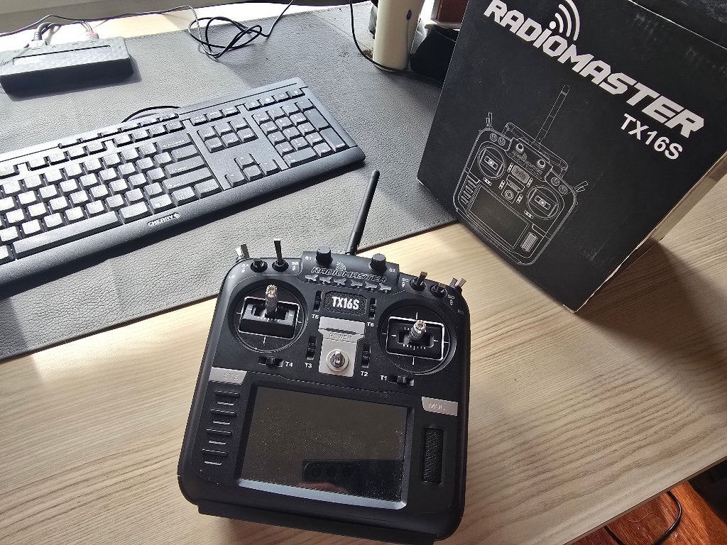 Radiomaster TX16S incl batterijen, Ophalen, Gebruikt