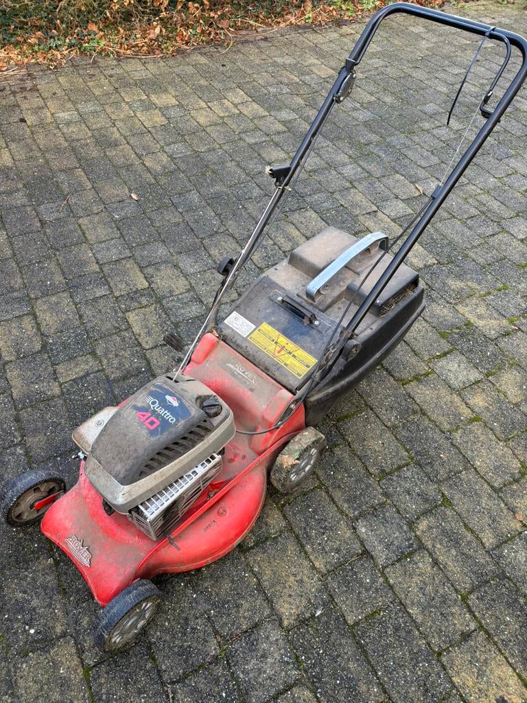 Gratis benzinemaaier grasmachine, Ophalen, Zo goed als nieuw