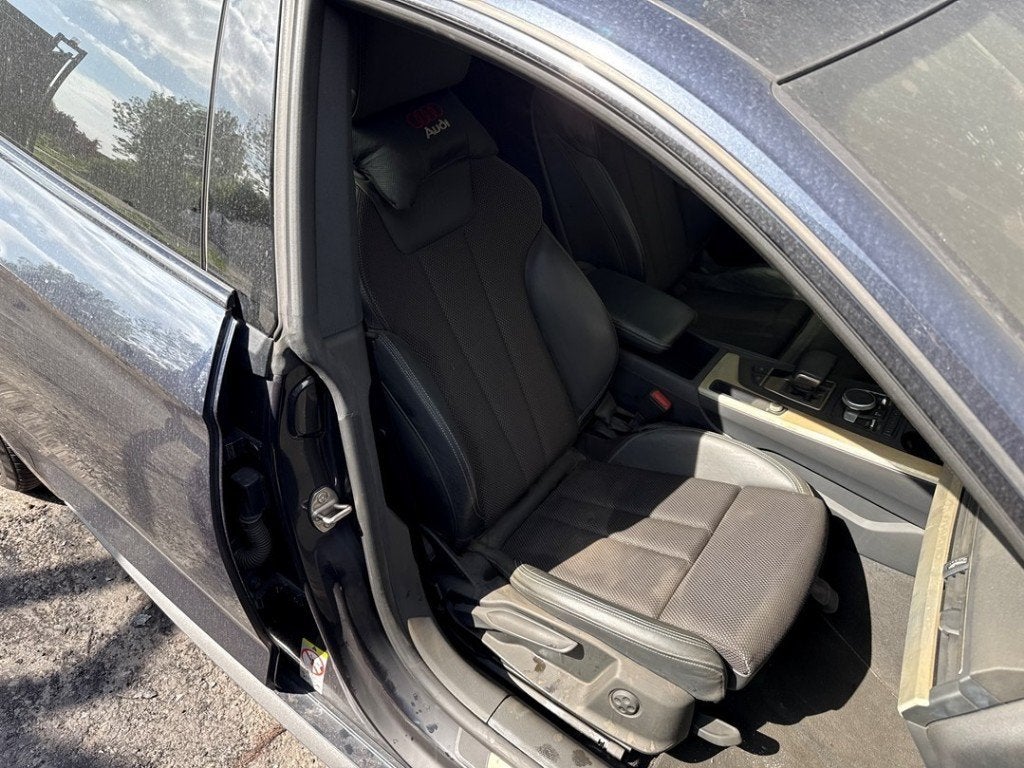 STOEL RECHTS VOOR Audi A5 Sportback (F5A / F5F), Info@audi.de, Audi, Audi AG, Gebruikt