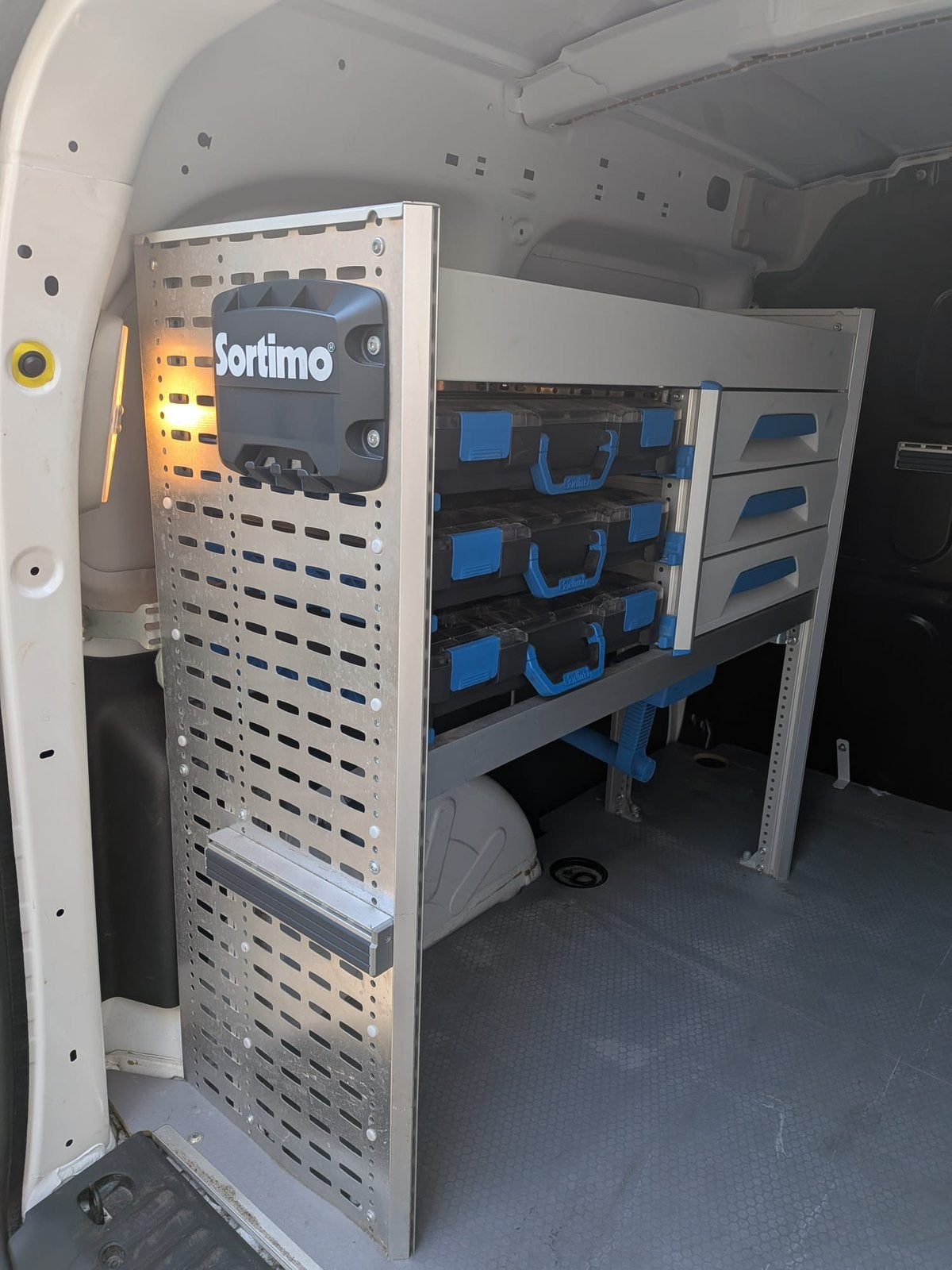 Armoire Sortimo Van avec valises, Autos : Divers, Accessoires de voiture, Enlèvement