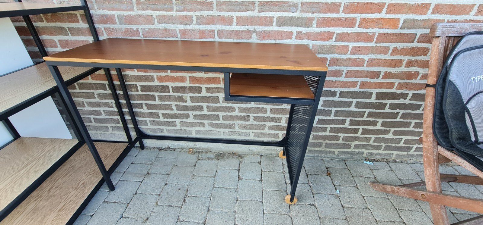 Table de bureau/ordinateur portable Fjallbo par IKEA, Enlèvement, IKEA, Métal