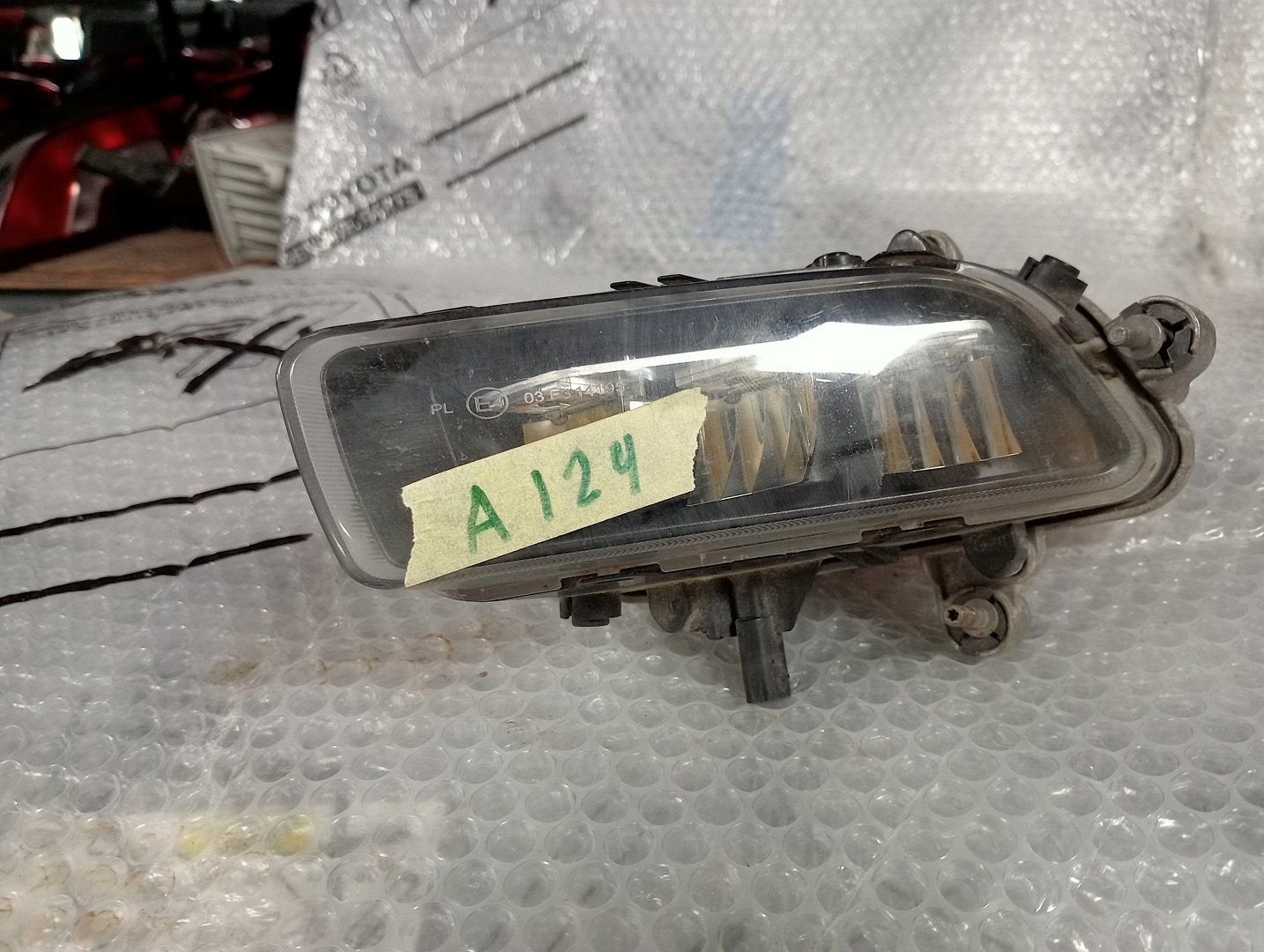 VW Phaeton mistlamp linksvoor 3D0941699D, Volkswagen, -, Utilisé, -