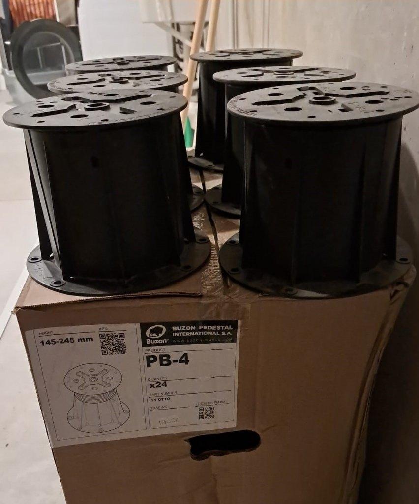 NIEUW, BUZON PB-4 dragers, 30 stuks, Tuin en Terras, Terrasdelen en Vlonders, Ophalen, Nieuw